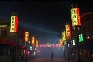 《便利店夜班》凌晨收银台与冷柜灯光的剧照